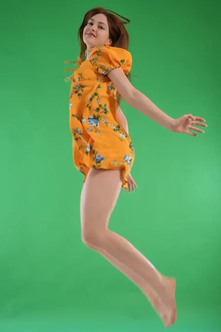 Looking for the summer — BLOOM Magazine, May 2025