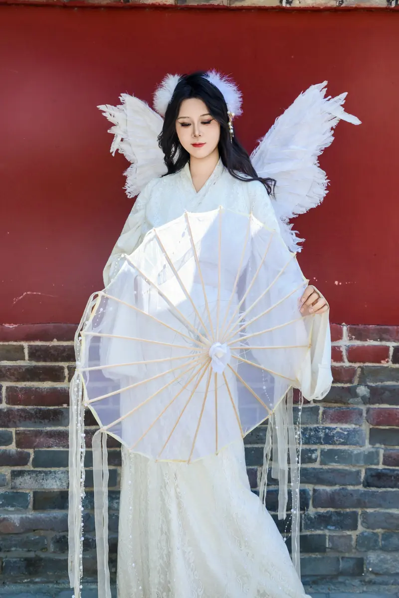 Meng Chun — BLOOM Magazine, June 2025