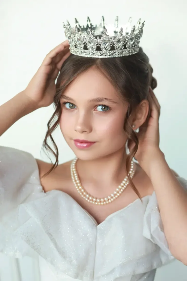 Model Taisia Ulyanovsk — BLOOM Magazine, July 2025